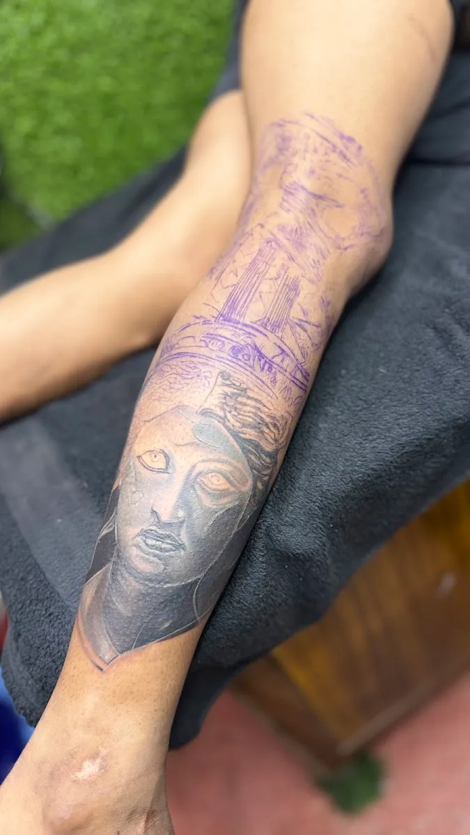 Black dark zone tattoo studio