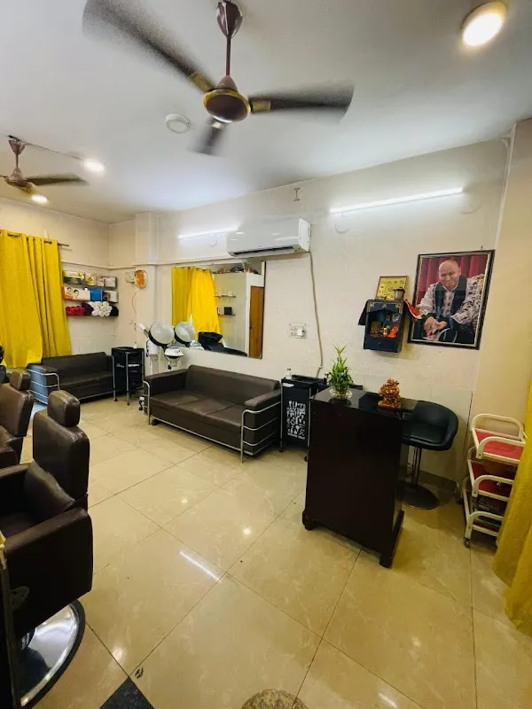 Myna Beauty Parlour