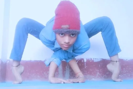Maharishi Patanjali yog Evm Prakritik Chikitsha Sansthan