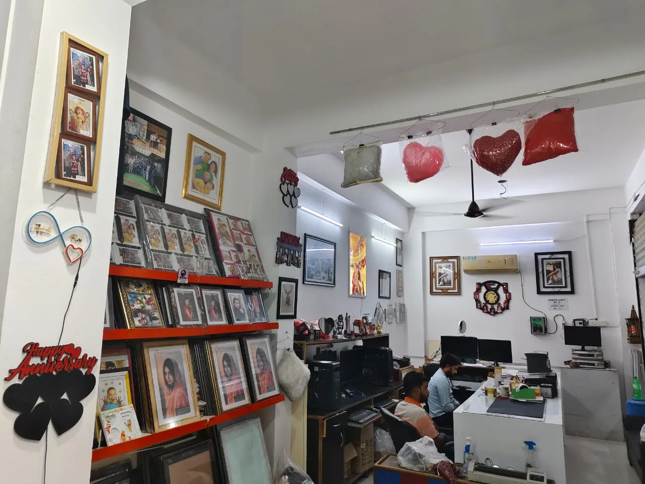 Anjali's Photo Studio & Colour Lab