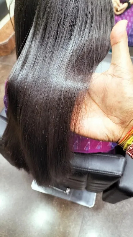 Naturals Salon & Spa