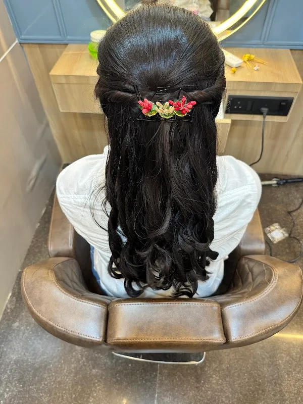 Naturals Salon & Spa