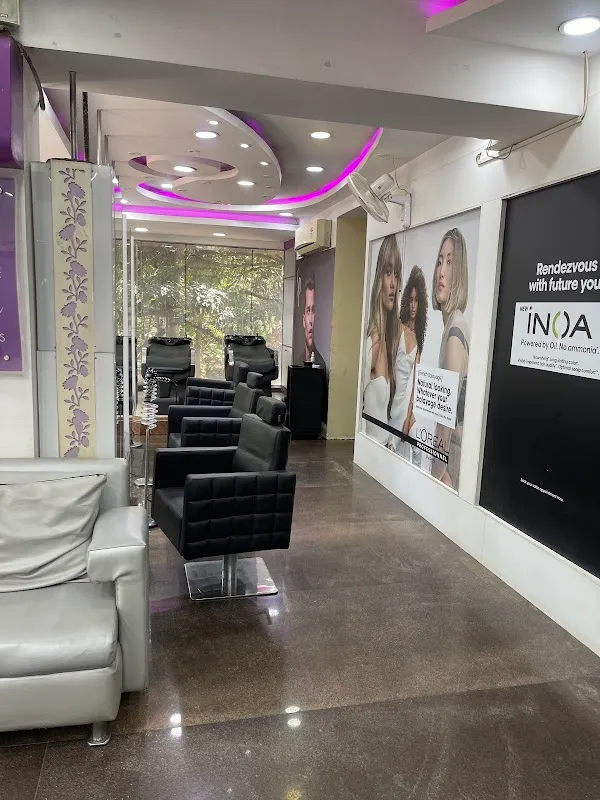 Naturals Salon & Spa