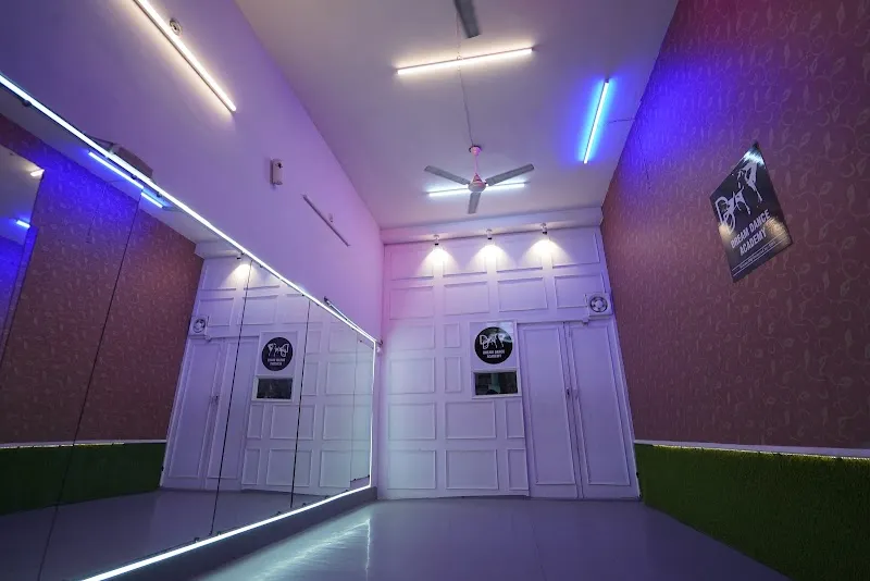 Dream dance academy
