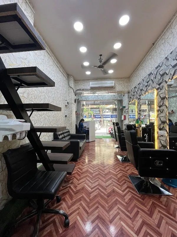 Perfect scissors unisex salon