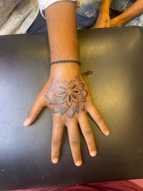 ZIRCON TATTOOS & MENS BOUTIQUE