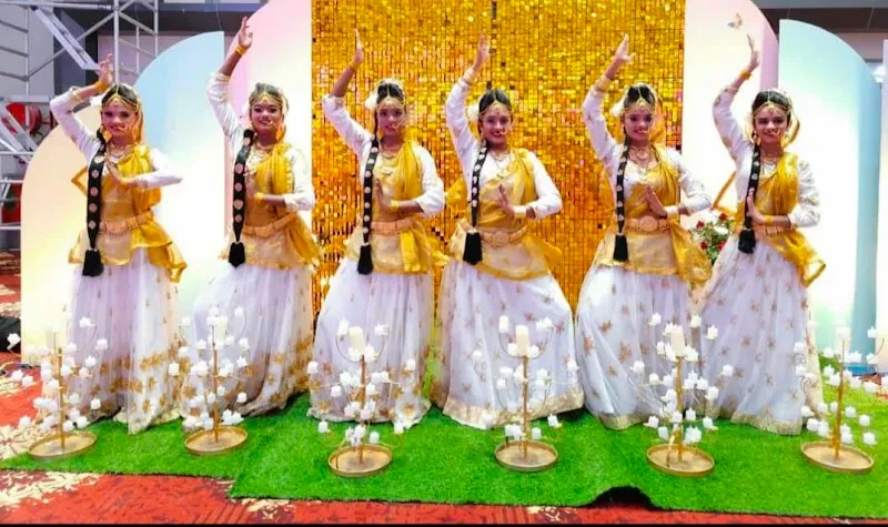 Manu's Dance Studio And Events