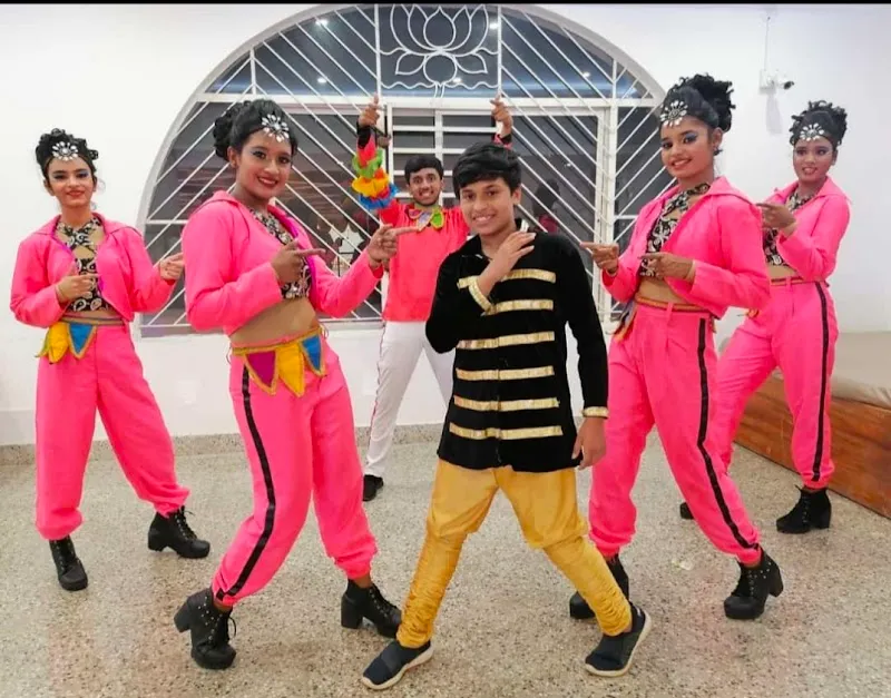Manu's Dance Studio And Events