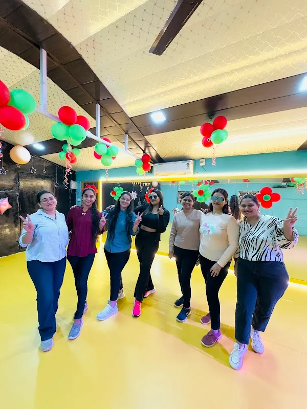 Z+Fitness world (Dance & Fitness)
