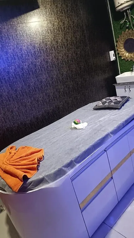 Fusion Aura Spa -Day Night Outcall Spa