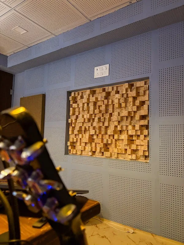 Real goat records (music studio)