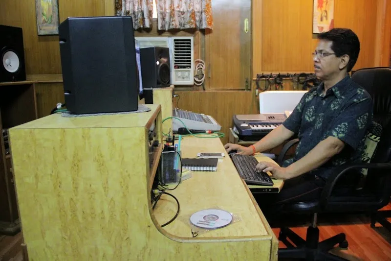 Swaranjali Studio Lucknow (Music Video Production)