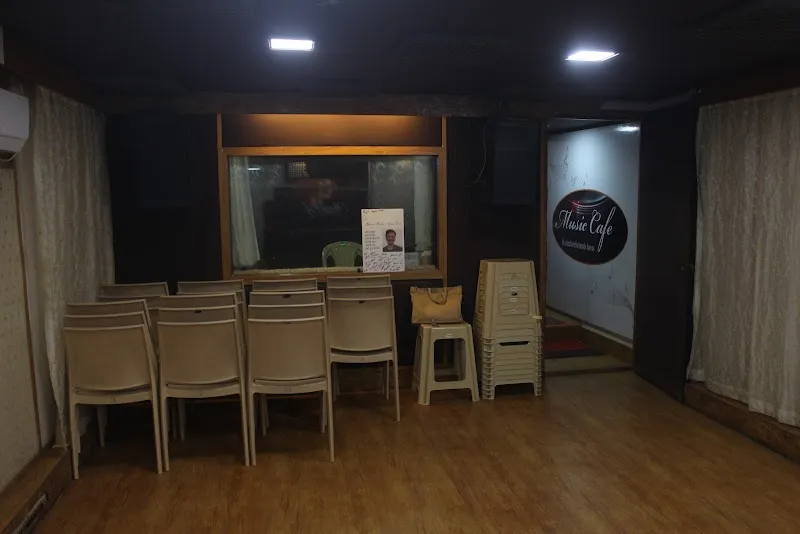 Muzic Cafe Rehearsal & Recording Studio