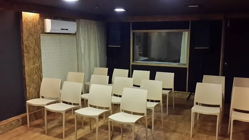 Muzic Cafe Rehearsal & Recording Studio