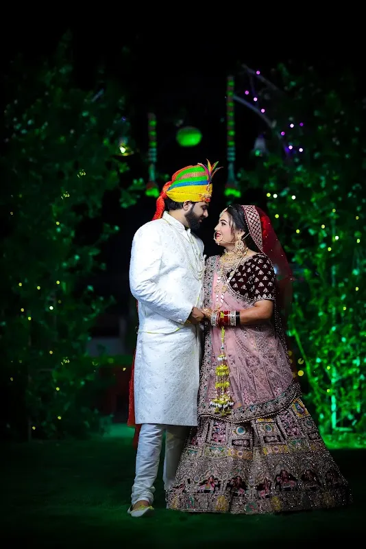 Bundela Production House | Photographer in Jhansi | Pre Wedding Shoot in Jhansi | Wedding Photographer in Jhansi