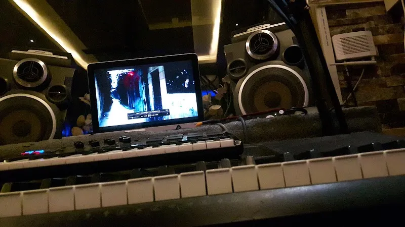 Vintage clef studio