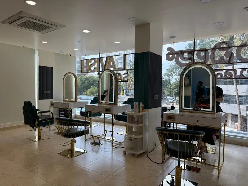 VK Lavish Unisex Salon