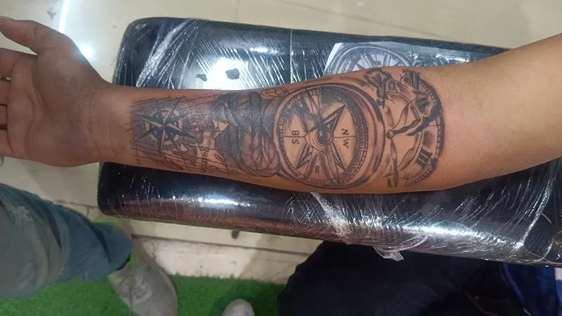 Jk tattoo & nails
