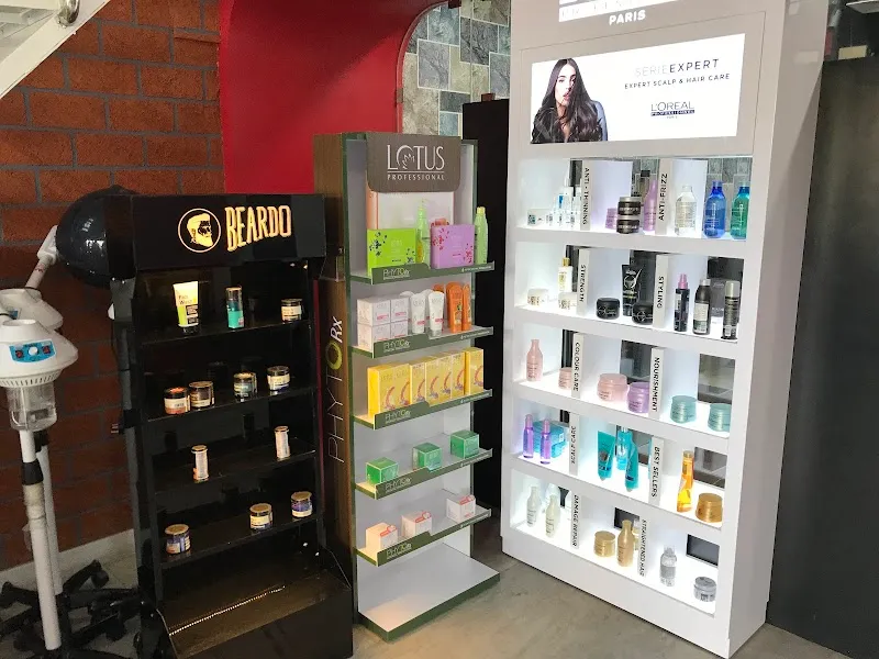 Hair Affair Professionnel Unisex Salon