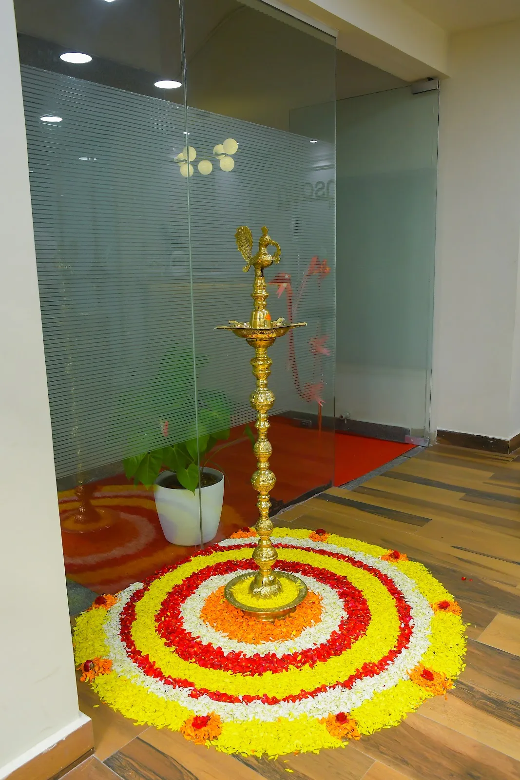 Monsoon Salon Pro Cambridge Layout Bangalore