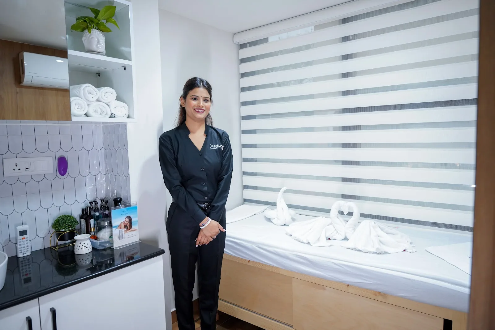 Monsoon Salon Pro Cambridge Layout Bangalore