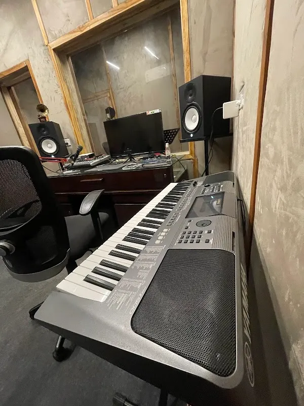 Dean Music Studio (Recording Studio)