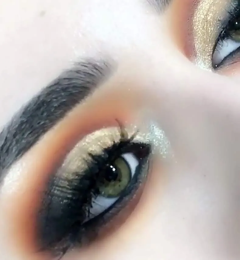 SMRITI MAKEOVERS