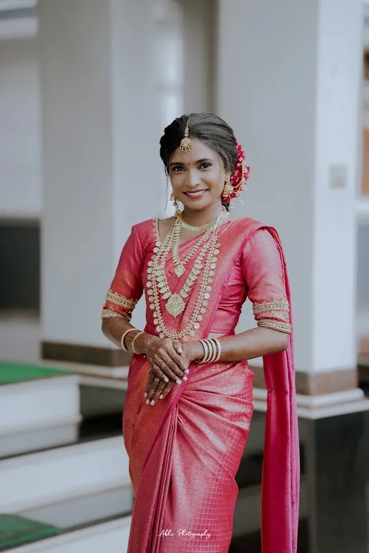 SRUTHI BRIDAL MAKE OVER STUDIO &LADIES KIDS SALOON