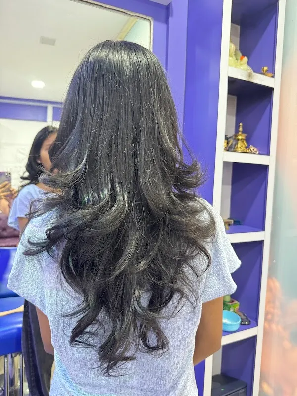 SRUTHI BRIDAL MAKE OVER STUDIO &LADIES KIDS SALOON
