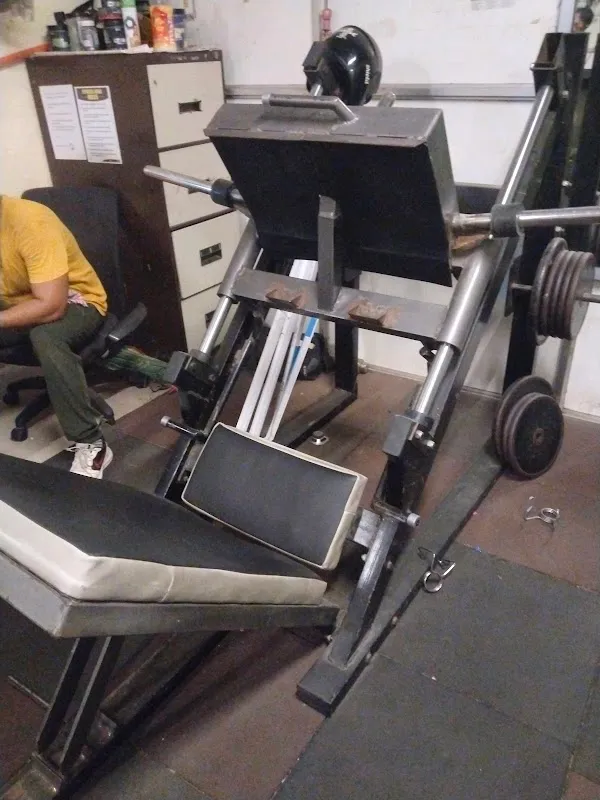 IRON FITNESS