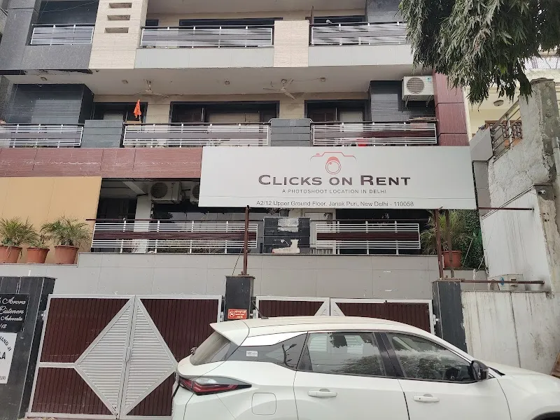 Clicks on Rent- A photoshoot location in Delhi