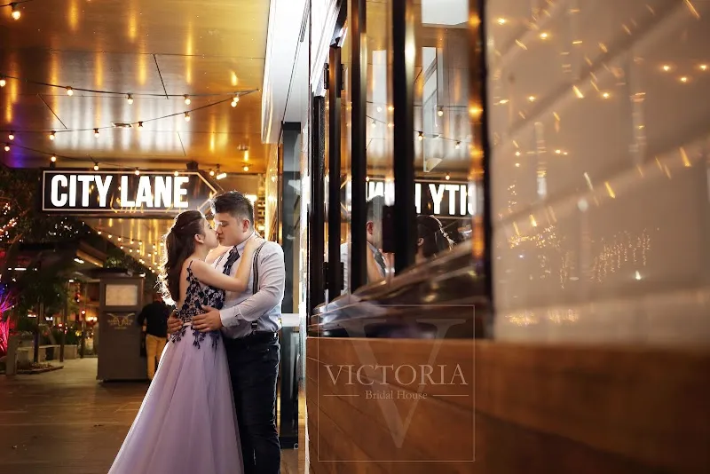 victoria bridal house