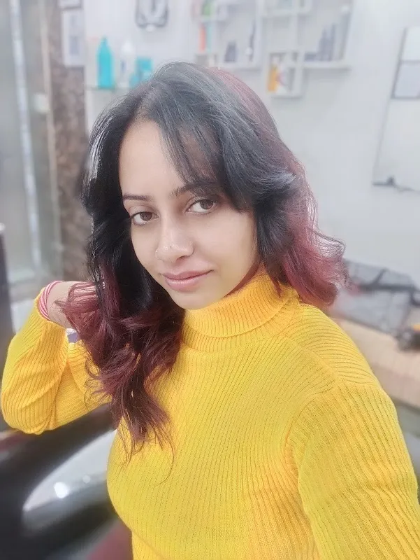 D&B Dark & Blonde unisex salon