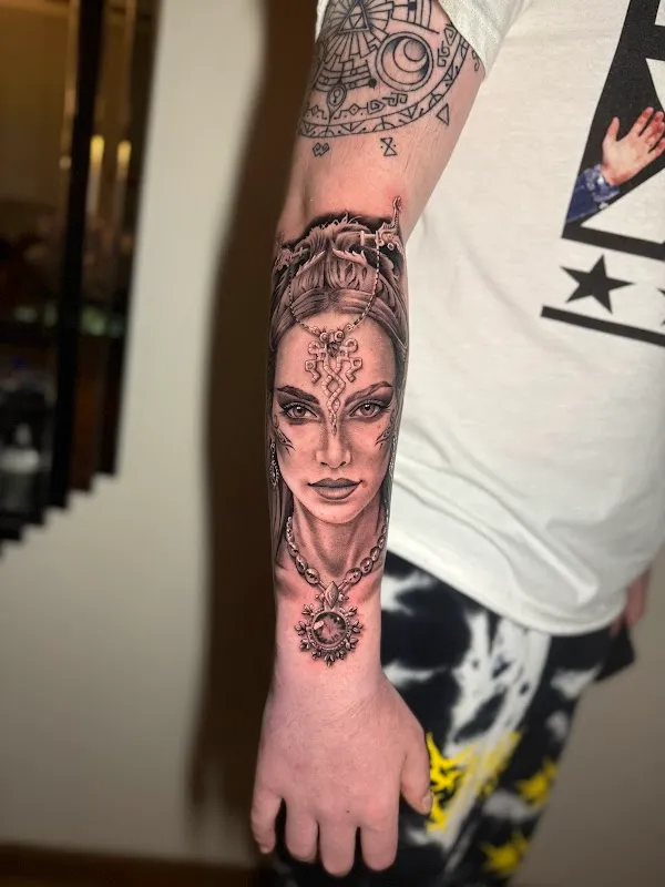 Lady Ink