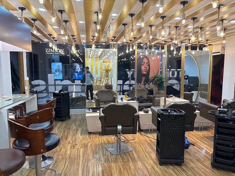Toni & Guy essensuals