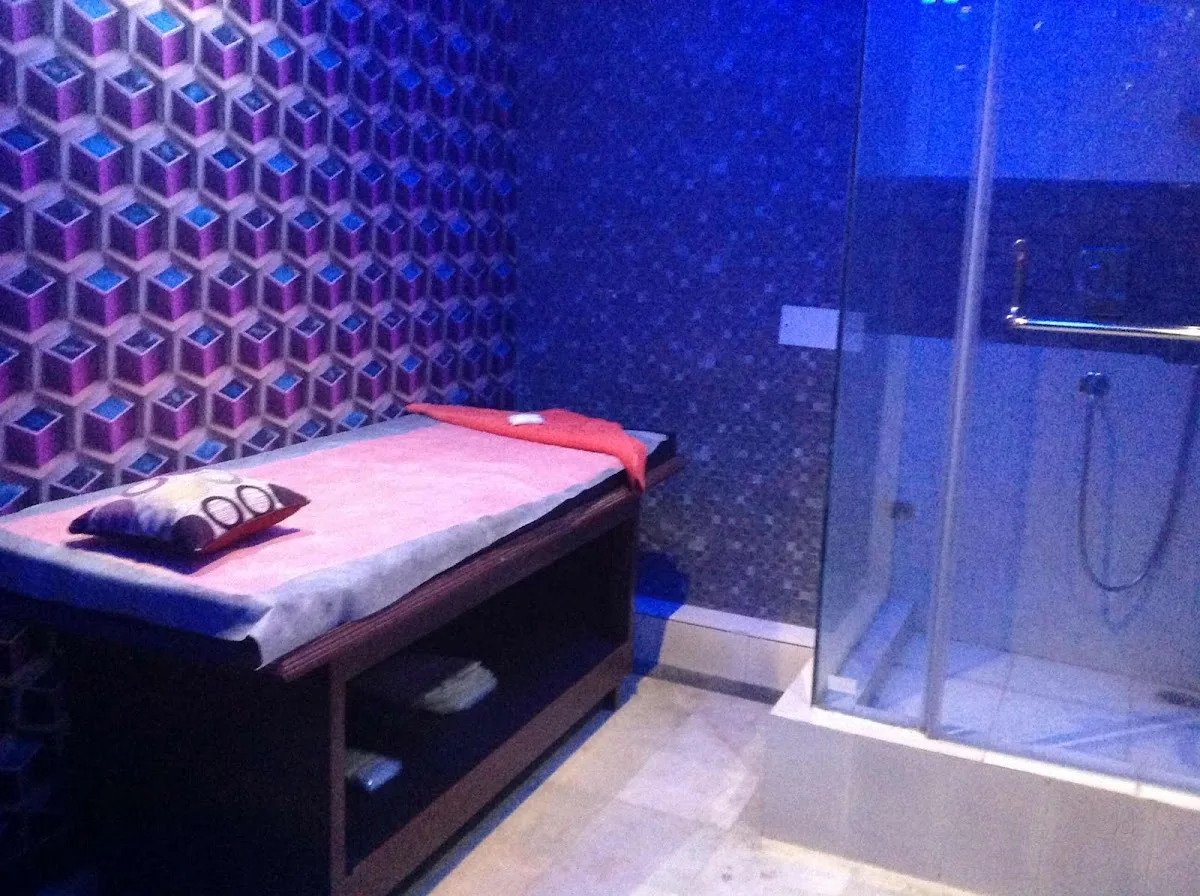 Lakeview SPA Faridabad, Massage Center in Faridabad