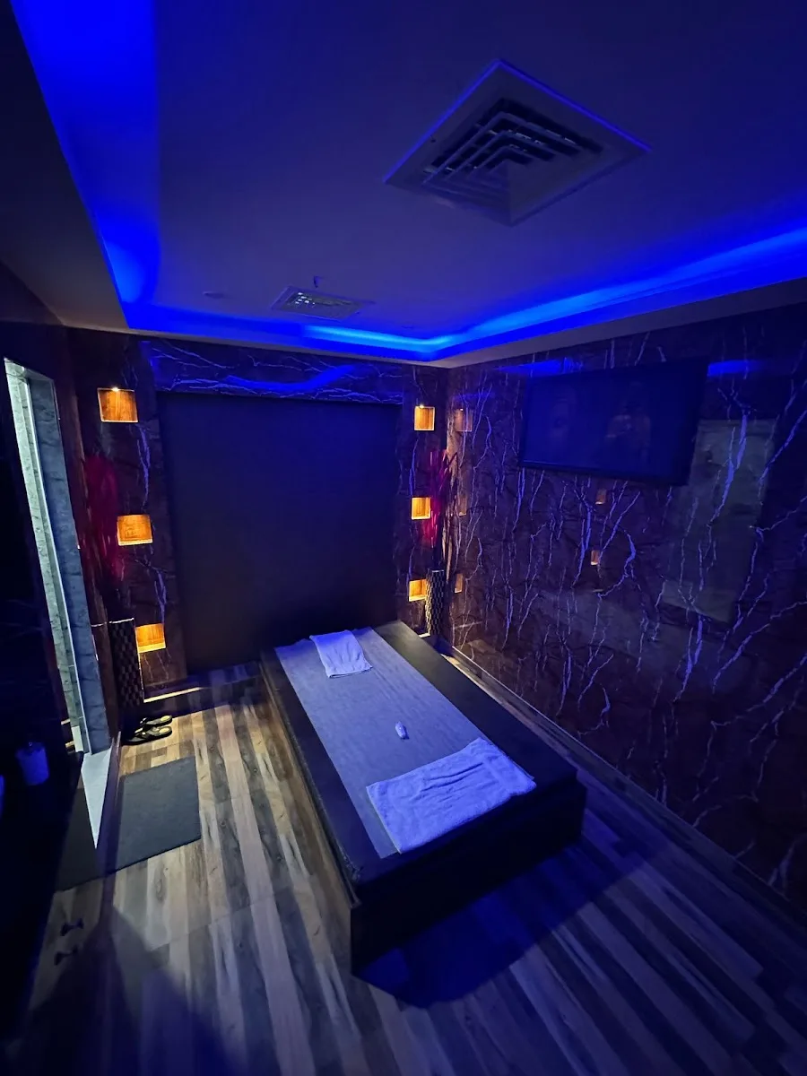Lakeview SPA Faridabad, Massage Center in Faridabad