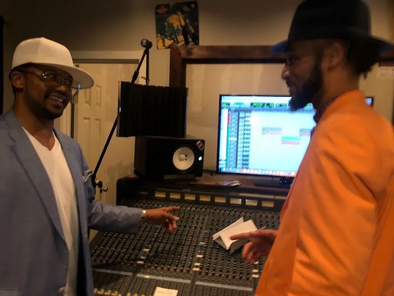 Honor Roll Entertainment & Studios
