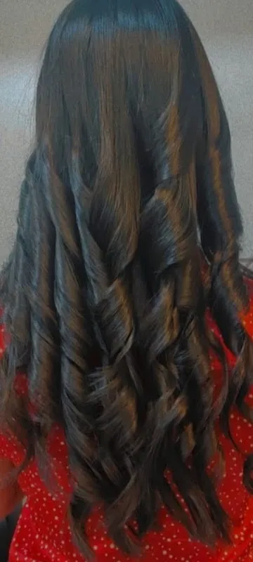 R Blunt Salon & Academy - Badlapur