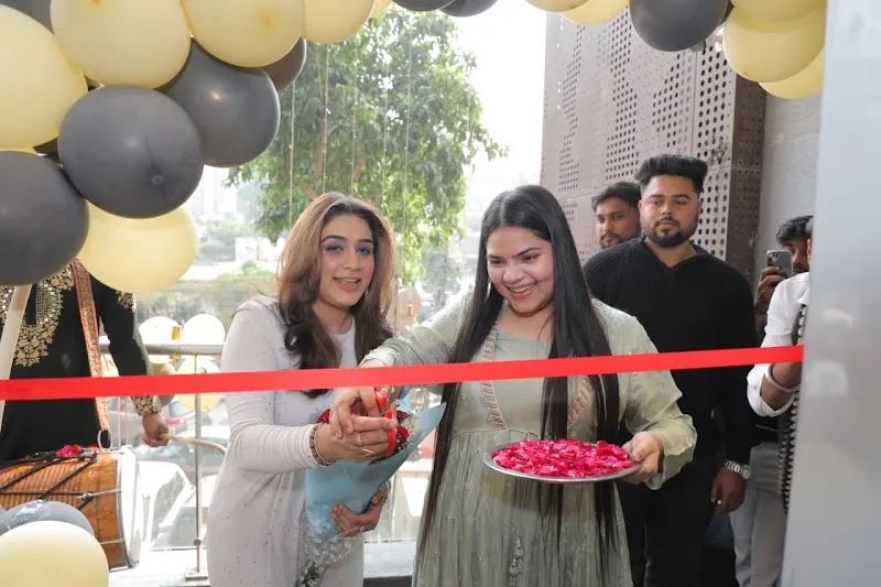 Meher Makeover Unisex Salon