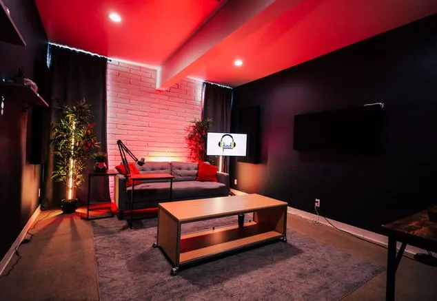 AZ Pod Studio