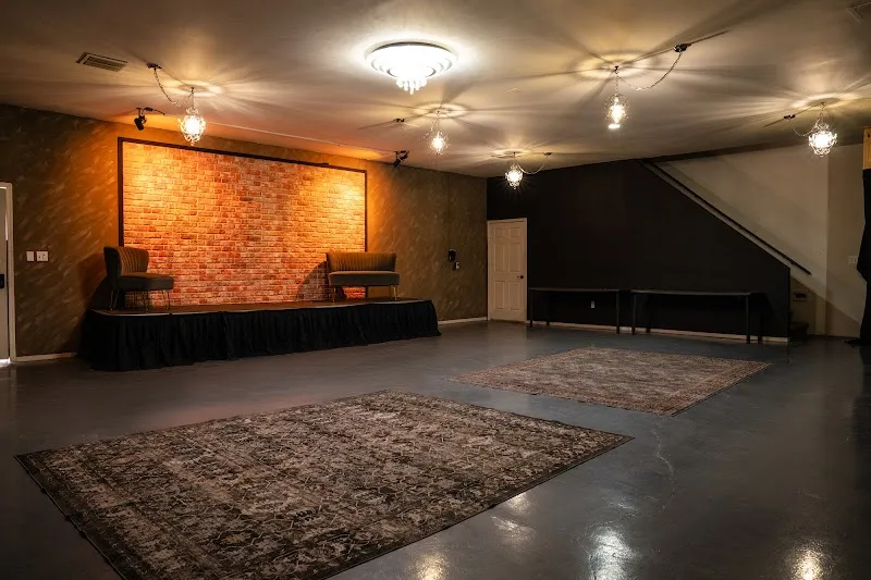 AZ Pod Studio