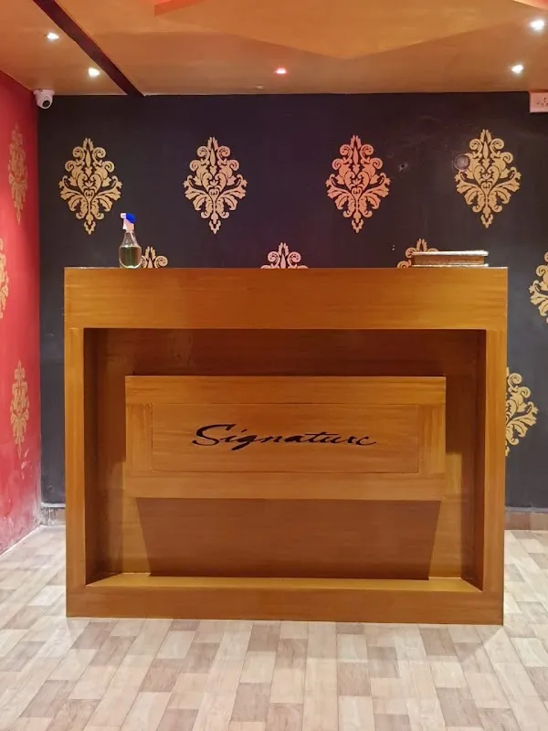 The Signature Unisex Spa