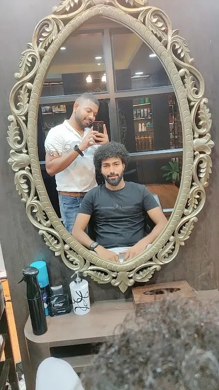 13 STUDIO SPA & UNISEX SALON
