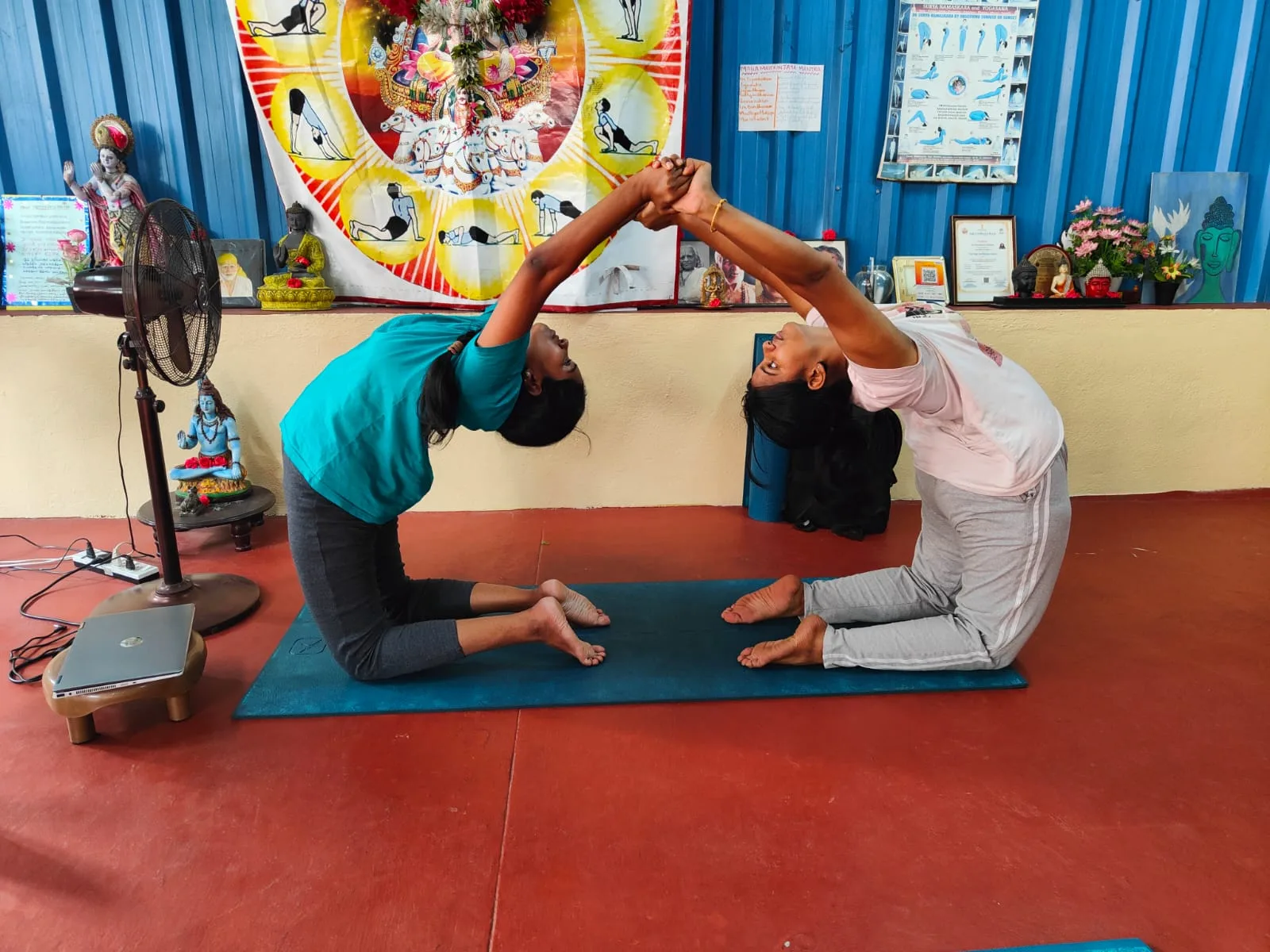 SHIVA YOGA CENTER