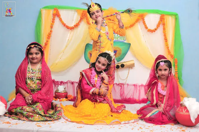 kreative Arts geeta colony