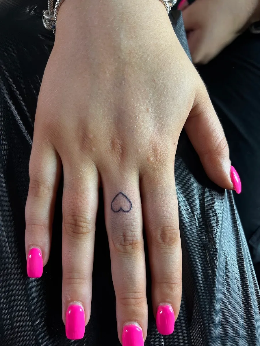 Ink2Be Tattoo & Piercing