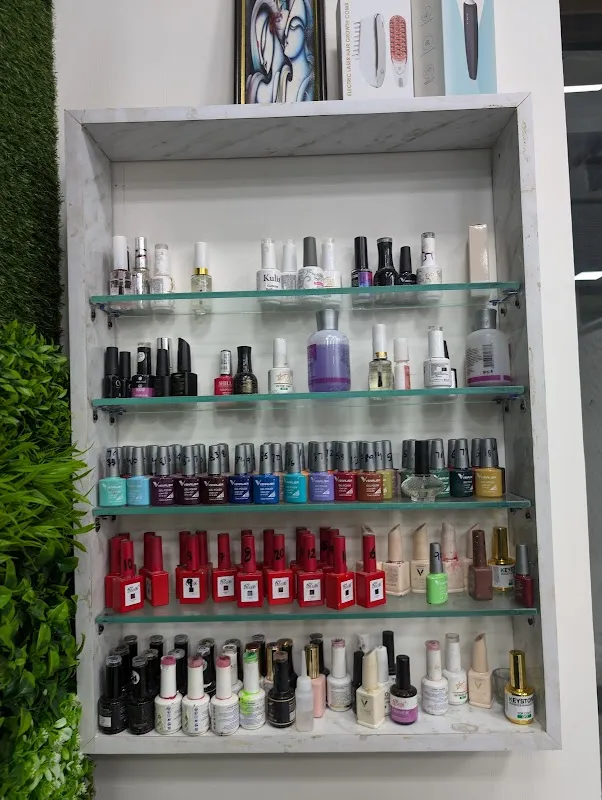 SG Star Salon & Academy