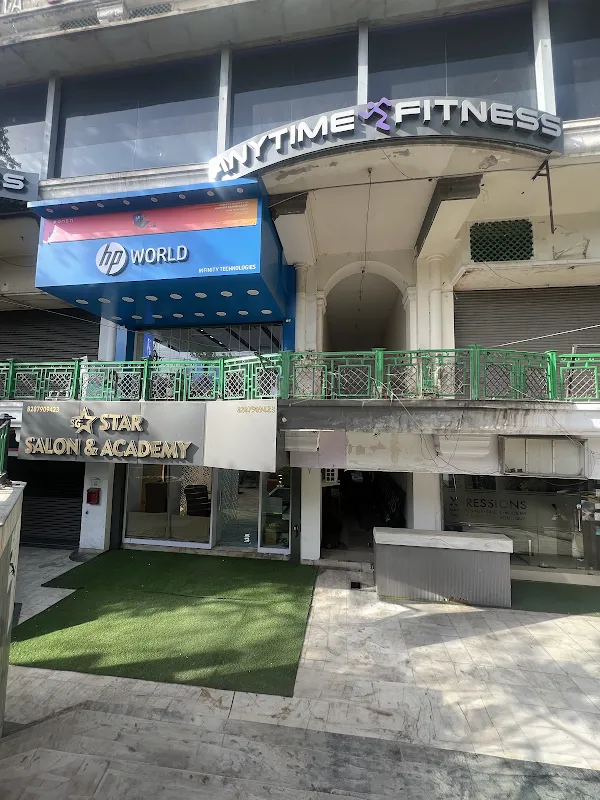SG Star Salon & Academy