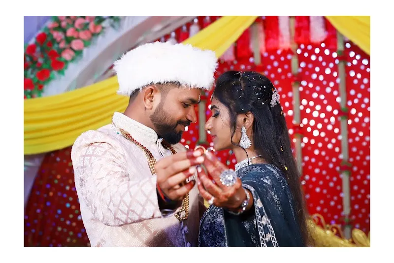 Akash Photo Studio & Video Vision
